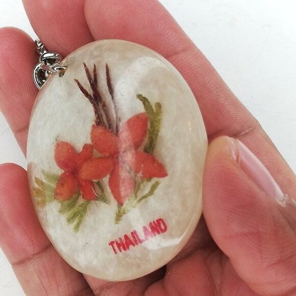 Pressed Dried Flowers Thailand Round Pendant Keychain Holder - Picture 4 of 8